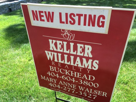 new-listing-yard-sign-close-up